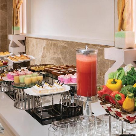 Ramada By Wyndham Varanasi Katesar Chandauli Zewnętrze zdjęcie
