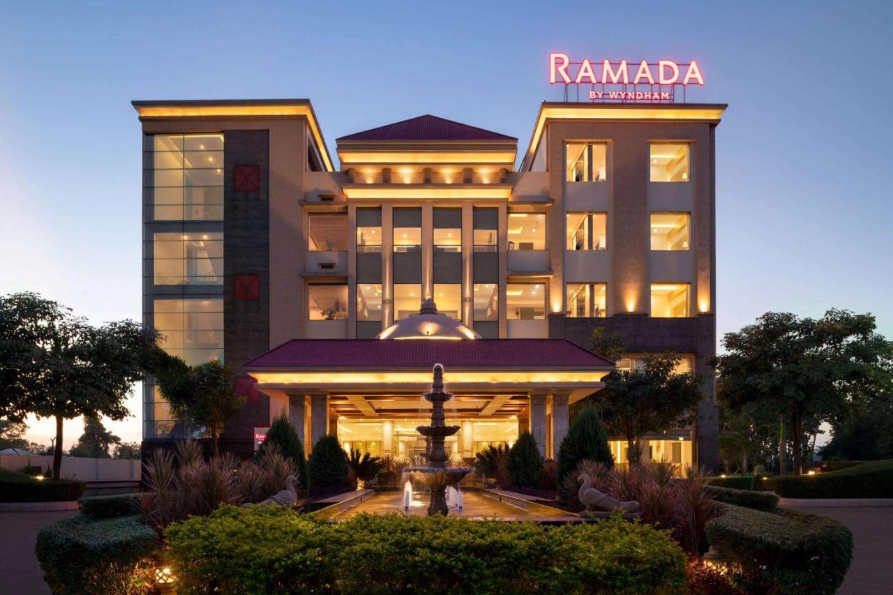 Ramada By Wyndham Varanasi Katesar Chandauli Zewnętrze zdjęcie