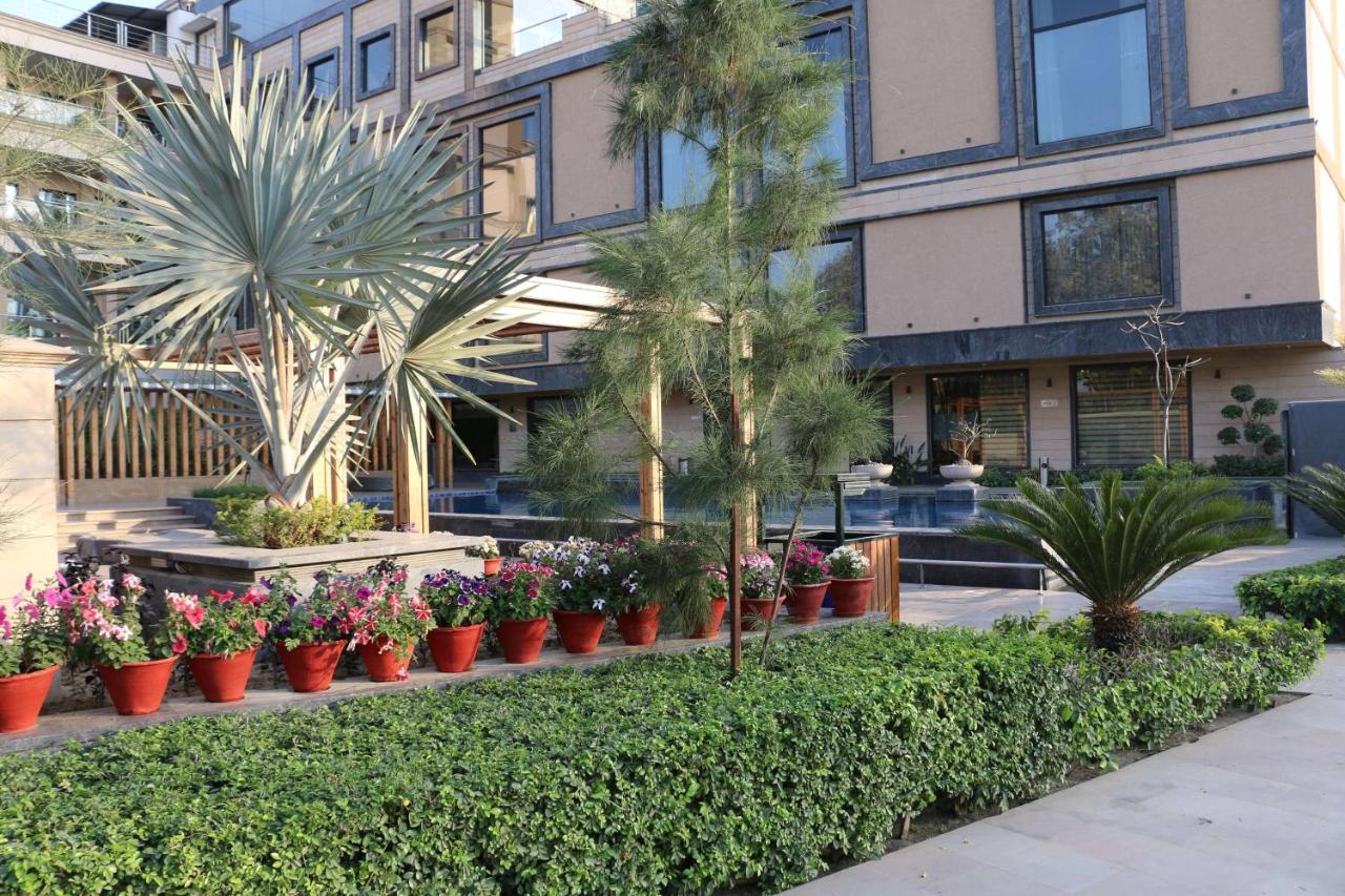 Ramada By Wyndham Varanasi Katesar Chandauli Zewnętrze zdjęcie