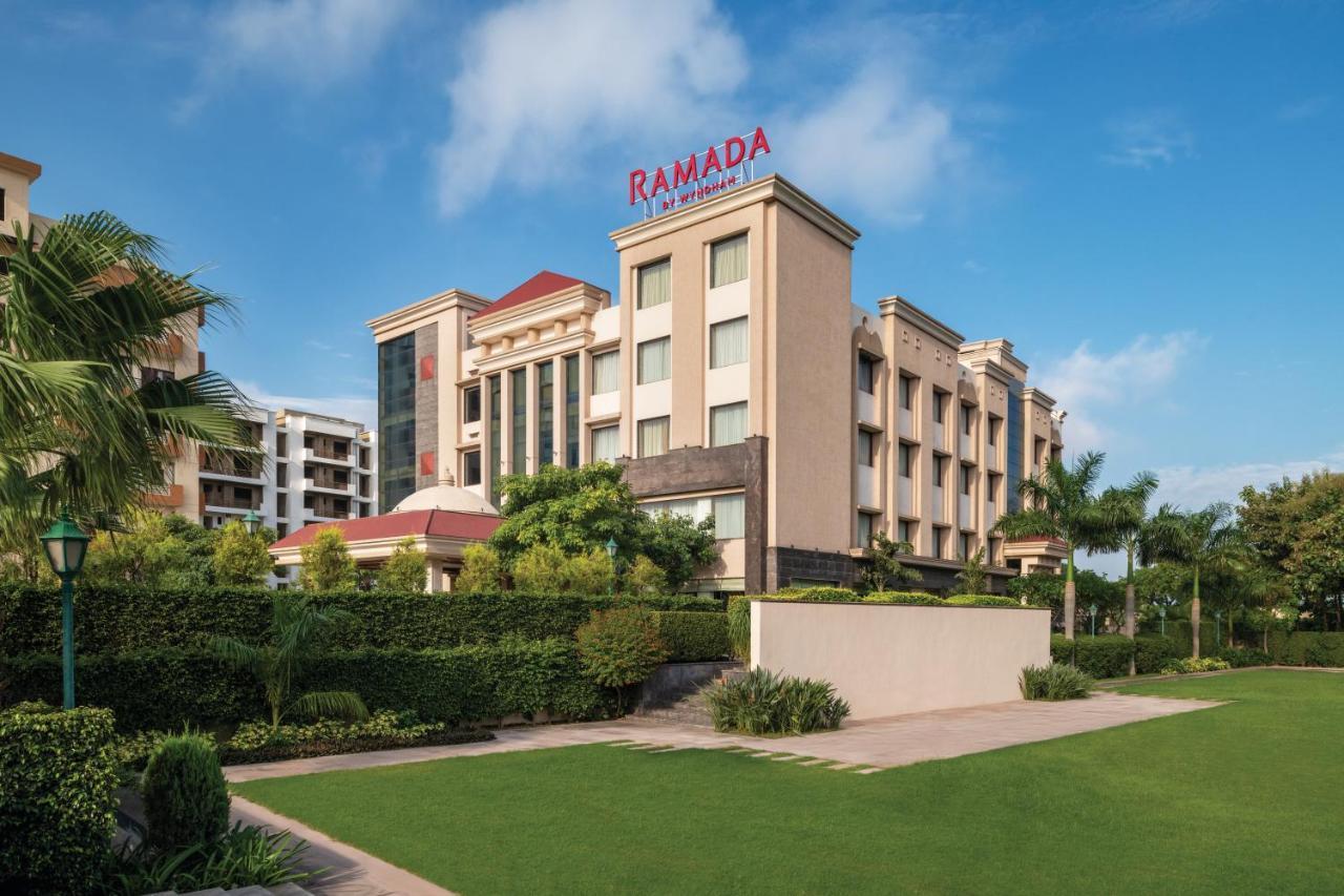 Ramada By Wyndham Varanasi Katesar Chandauli Zewnętrze zdjęcie