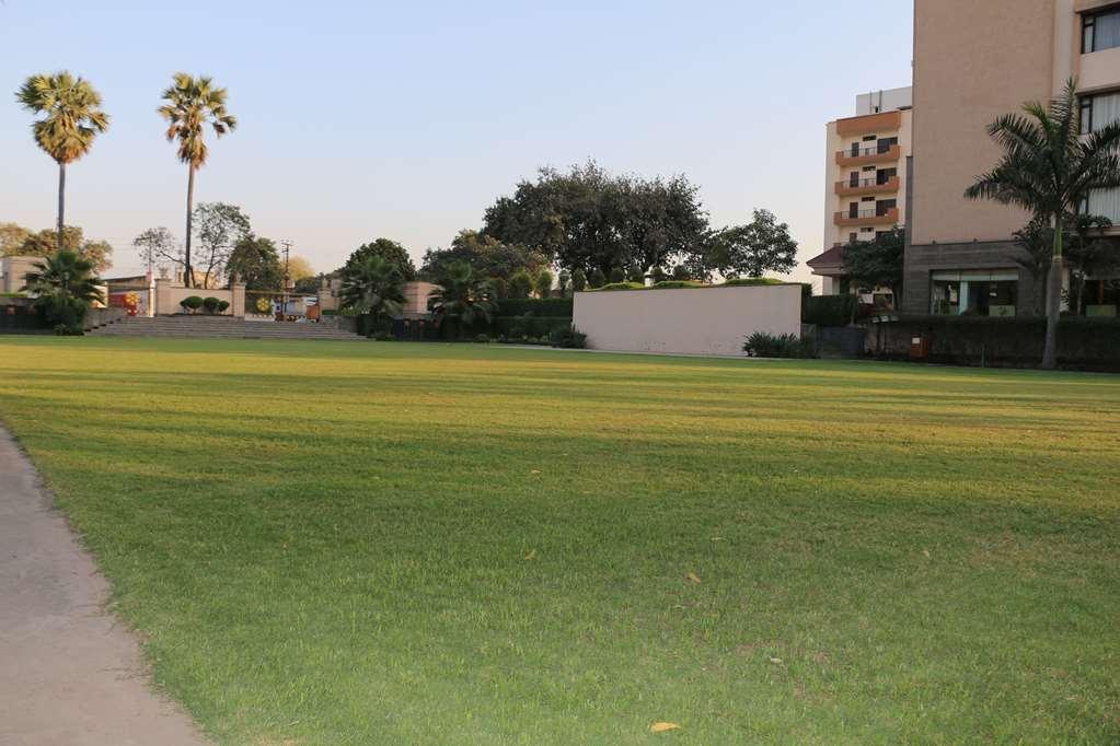 Ramada By Wyndham Varanasi Katesar Chandauli Udogodnienia zdjęcie